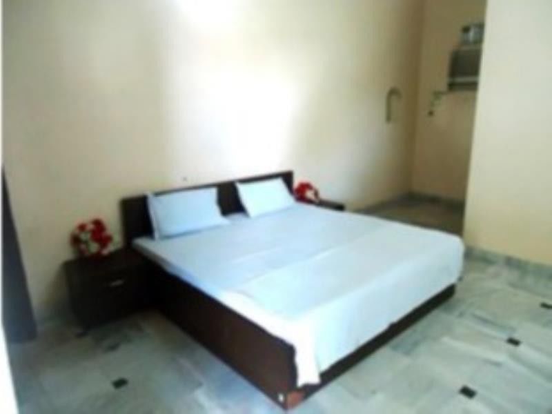 Kedar Dham Hotel Mathura Esterno foto